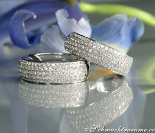 Opulente Brillanten Pavé Creolen Opulente Brillanten Pavé Creolen
