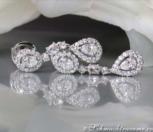 Noble Diamond Earrings with Diamonds of four cuts Noble Diamond Earrings with Diamonds of four cuts