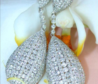 Opulente & extra lange Brillanten Ohrgehänge