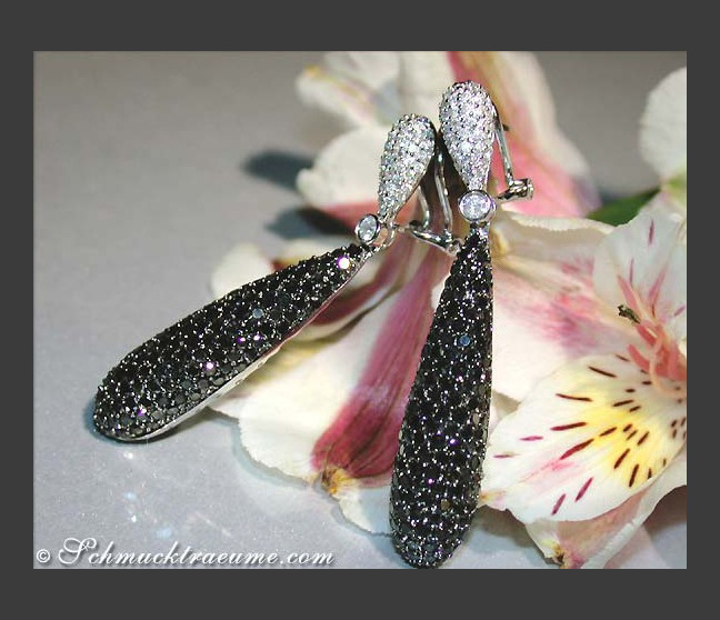 Voluminöse schwarze Diamanten Ohrgehänge #1 Voluminöse schwarze Diamanten Ohrgehänge #1