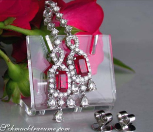 Fabelhafte Burma Rubin Ohrgehänge mit Diamanten Fabelhafte Burma Rubin Ohrgehänge mit Diamanten