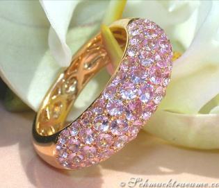 Elegant Pink Sapphire Pavé Ring Elegant Pink Sapphire Pavé Ring