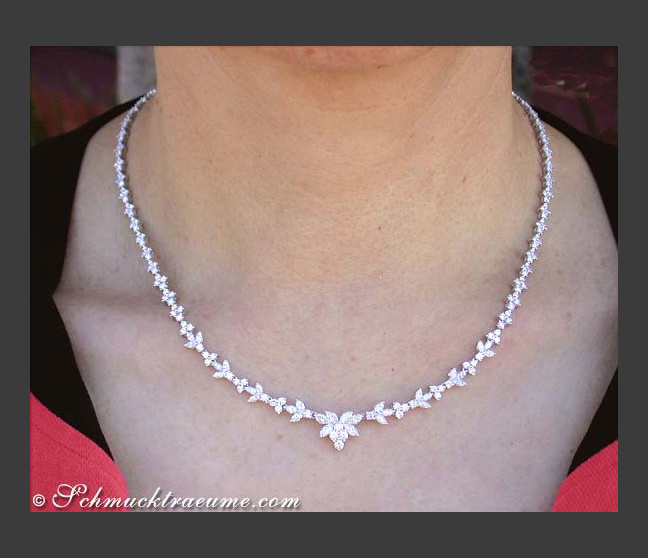 Herrliches Brillanten Collier im floralen Design #1 Herrliches Brillanten Collier im floralen Design #1