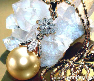 Goldene Südseeperle Brillanten Anhänger Goldene Südseeperle Brillanten Anhänger