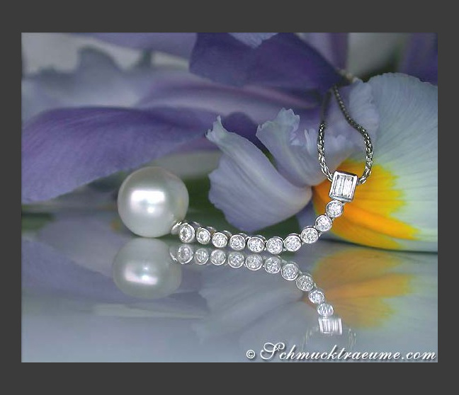 Extra langer Südseeperle Anhänger mit Diamanten & Brillanten #1