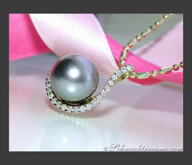 Wundervoller Tahitiperle Anhänger mit Brillanten Kragen #1 Wundervoller Tahitiperle Anhänger mit Brillanten Kragen #1