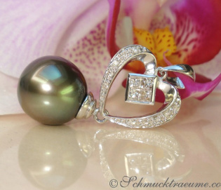 Femininer Tahitiperle Diamanten Anhänger