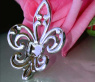 Attraktiver Brillanten Anhänger im "Fleur de Lis" Stil #5