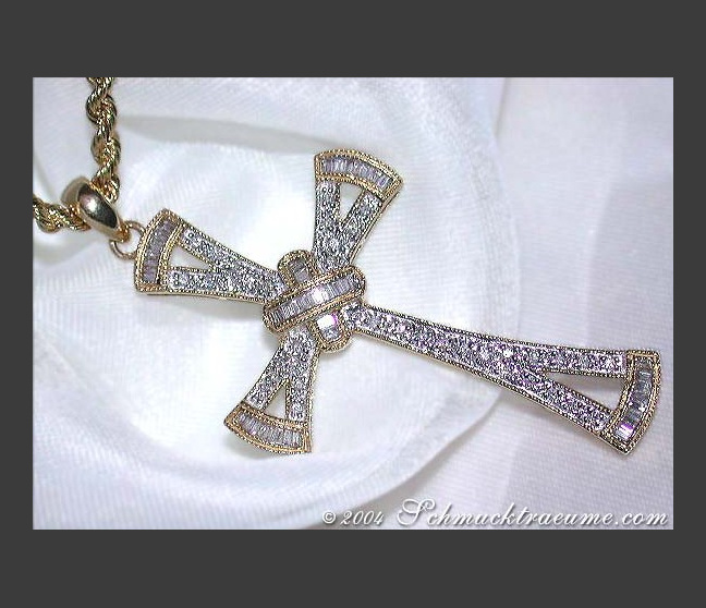 Ausgesuchter Diamanten Kreuz Anhänger in Gelbgold #1 Ausgesuchter Diamanten Kreuz Anhänger in Gelbgold #1
