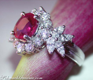 Magnificent Burmese Ruby Diamond Ring Magnificent Burmese Ruby Diamond Ring
