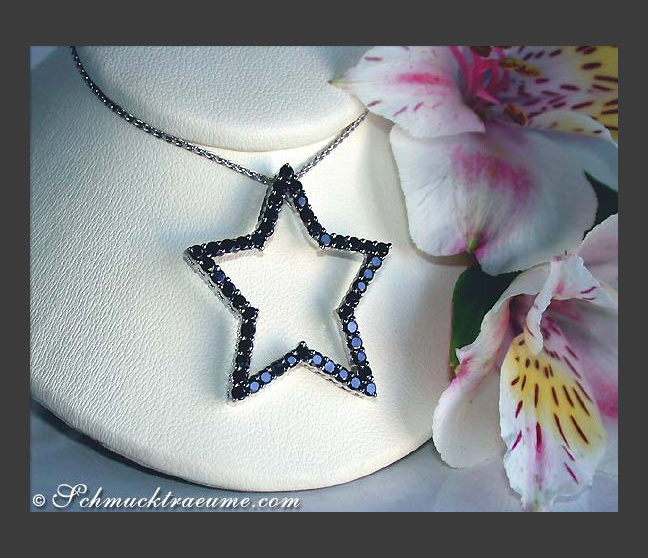 Bezaubernder schwarze Diamanten Stern Anhänger #1 Bezaubernder schwarze Diamanten Stern Anhänger #1