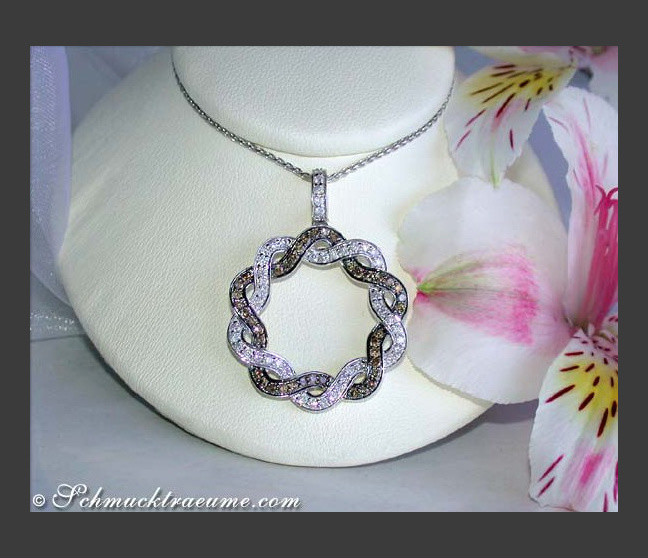 Verschlungener Anhänger mit weißen & braunen Diamanten #1 Verschlungener Anhänger mit weißen & braunen Diamanten #1