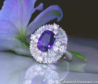 Superb Ceylon Sapphire Diamond Ring Superb Ceylon Sapphire Diamond Ring