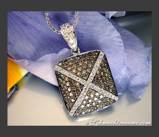 Sportlicher Anhänger mit naturbraunen Brillanten #1 Sportlicher Anhänger mit naturbraunen Brillanten #1