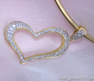 Bezaubernder Herz Anhänger mit Diamanten in Gelbgold Bezaubernder Herz Anhänger mit Diamanten in Gelbgold