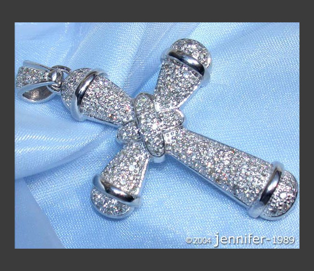 Edler Brillanten Kreuz Anhänger in Weißgold #1 Edler Brillanten Kreuz Anhänger in Weißgold #1