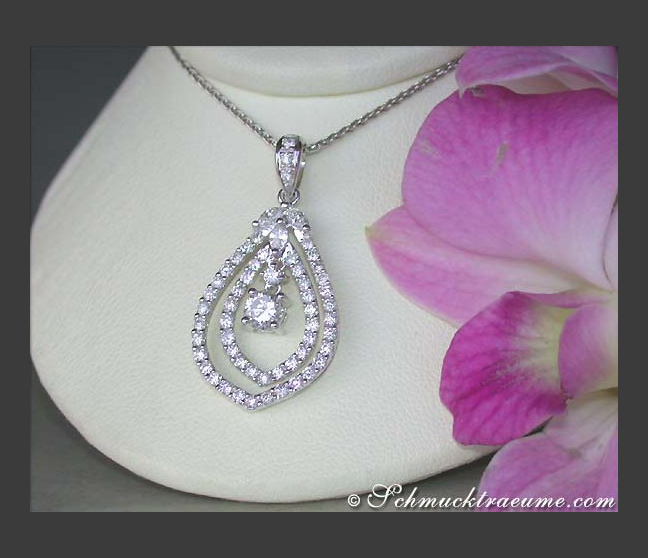 Klassischer eleganter Brillanten Anhänger #1 Klassischer eleganter Brillanten Anhänger #1