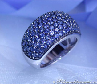 Stattlicher Saphir Pavé Ring