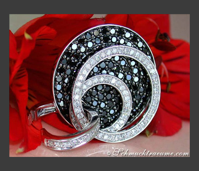 Wandelbarer schwarze Diamanten & Brillanten Anhänger #1 Wandelbarer schwarze Diamanten & Brillanten Anhänger #1