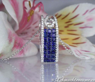 Bildschöner Saphir Anhänger mit Brillanten