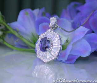 Prächtiger Saphir Anhänger mit Brillanten & Diamanten
