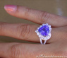 Ausgesuchter Tansanit Ring mit Brillanten im Herz Design #5