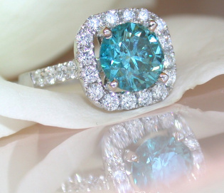 Exquisite blue diamond solitaire ring Exquisite blue diamond solitaire ring