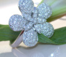 Femininer Brillanten Ring im Blumen Design #3