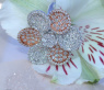 Femininer Brillanten Ring im Blumen Design in Weiß- & Roségold #3