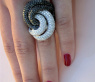 Üppiger schwarze Diamanten Ring mit weißen Brillanten #6
