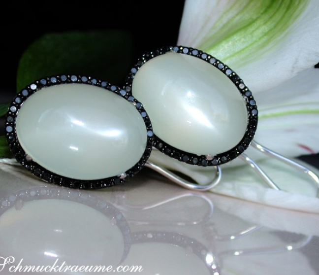 Extravagante Mondstein Ohrstecker mit schwarzen Diamanten #1 Extravagante Mondstein Ohrstecker mit schwarzen Diamanten #1