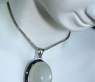 Extravaganter Mondstein Anhänger mit schwarzen Diamanten #3