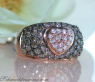 Zeitloser Herz Ring mit braunen und weißen Brillanten #1