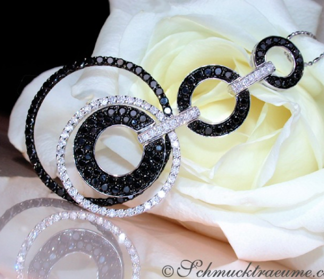 Extra langer Brillanten Anhänger mit schwarzen Diamanten #1 Extra langer Brillanten Anhänger mit schwarzen Diamanten #1