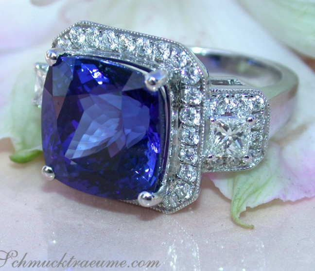 Erlesener AAA Tansanit Ring mit Brillanten & Diamanten #1 Erlesener AAA Tansanit Ring mit Brillanten & Diamanten #1