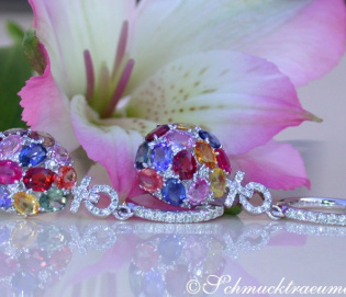 Elegante Brillanten Ohrgehänge mit Multicolor Saphiren Elegante Brillanten Ohrgehänge mit Multicolor Saphiren