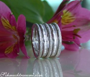 Puristic Whitegold Ring with Diamonds Puristic Whitegold Ring with Diamonds