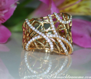 Ausgefallener Brillanten Ring in Gelbgold Ausgefallener Brillanten Ring in Gelbgold