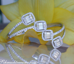 Ausgesuchter Brillanten Armreif mit Baguette Diamanten Ausgesuchter Brillanten Armreif mit Baguette Diamanten