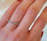 Zarter Halb Memoryring mit schwarzen & weißen Diamanten #4