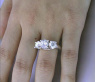 Luxuriöser Brillanten Ring mit drei Solitären #4