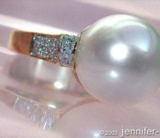 Prächtiger Südseeperle Ring mit Brillanten Kragen