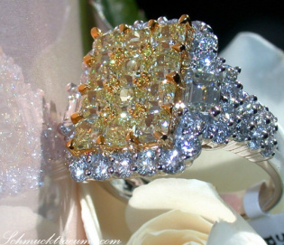 Magnificent Yellow Diamond Ring with White Diamonds Magnificent Yellow Diamond Ring with White Diamonds
