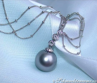 Traumhaftes Tahitiperlen-Collier mit Brillanten in Weißgold 585