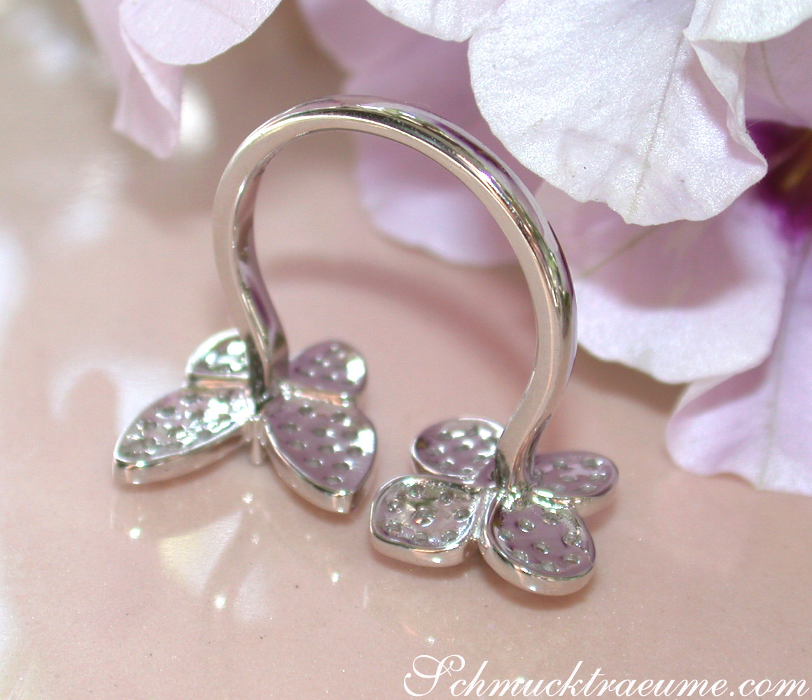 Silberner Brillanten-Ring mit Aquamarin, Schmetterlingsmotiv, Detailaufnahme