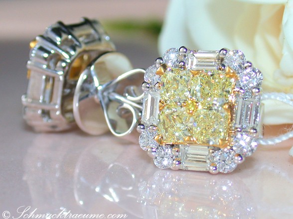 Detailansicht von gelben Diamanten-Ohrsteckern mit Brillanten und Baguettes in Weißgold.