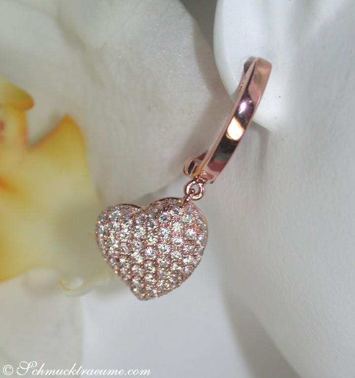 Klassische Herz-Ohrhänger aus Roségold 750 mit Diamanten