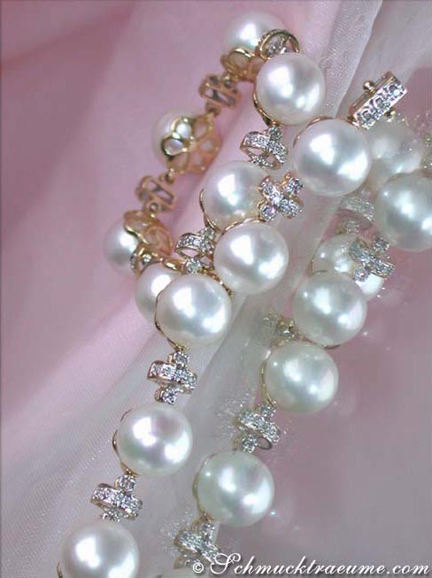 Edles Süßwasserperlen-Armband mit Diamanten in Gelbgold 585