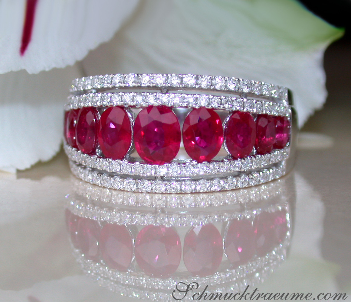 Rubin-Ring mit Brillanten in Weißgold 750