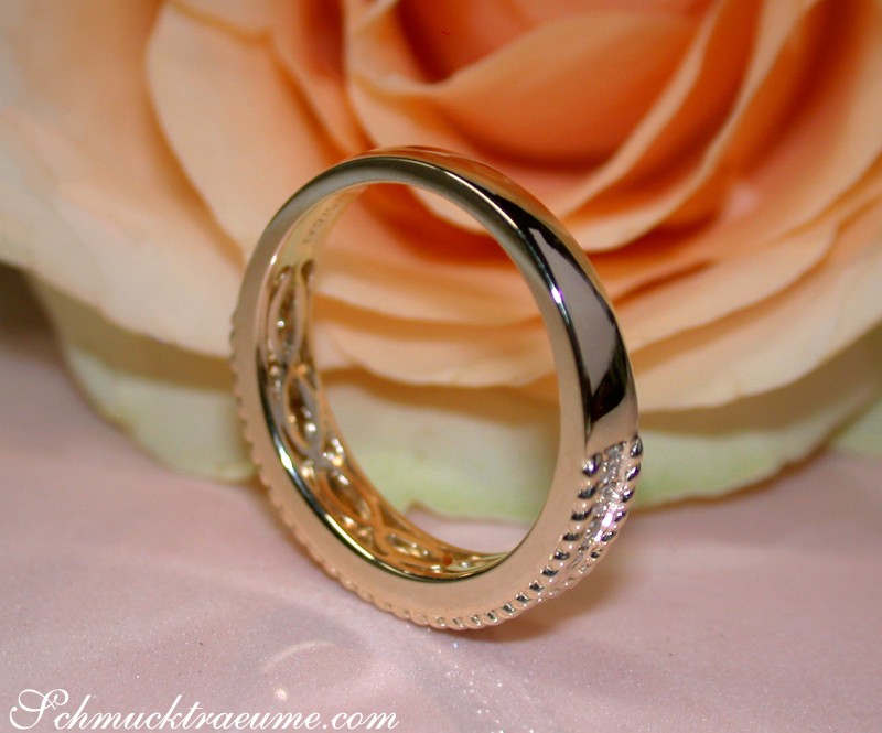 Kordel-Design Diamantring mit Gelbgold 585, Detailaufnahme, elegant und zeitlos